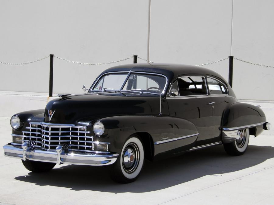  Cadillac Series 62 Club Coupe 1946 года  (фото 8 из 10)
